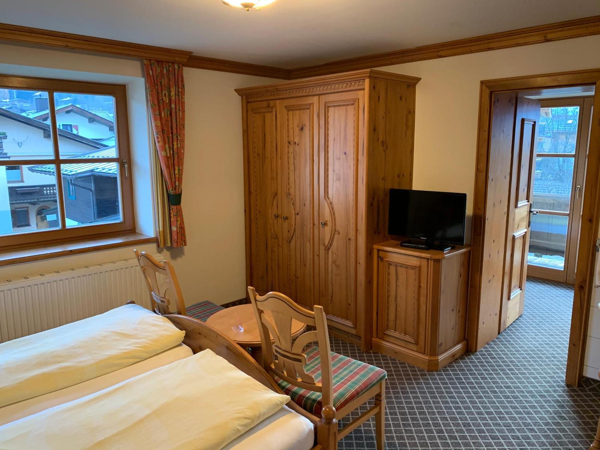 Pension Schmidinger Kitzbuhel Room photo